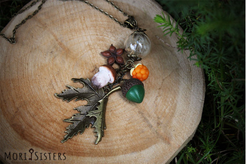 Forest treasures necklace