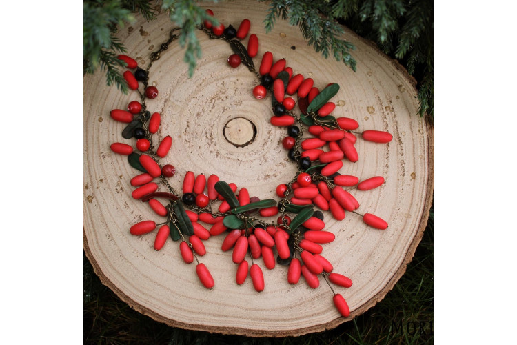 Barberry Necklace